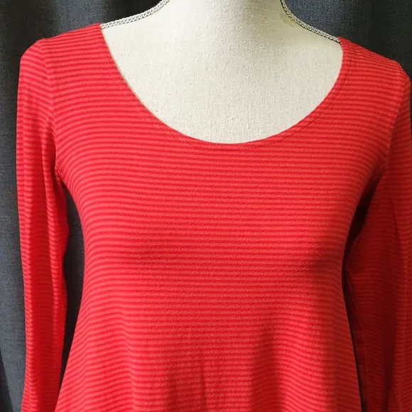 Advika Red Striped Trapeze Tunic Small - Picture 5 of 7